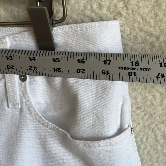 J crew High-rise denim short in white Size 31 - Picture 4 of 15